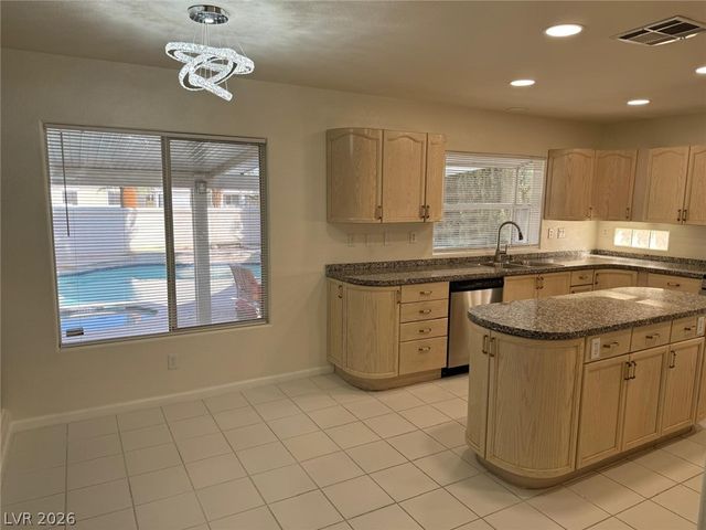 4662 Hoeker Way, Las Vegas, NV 89147