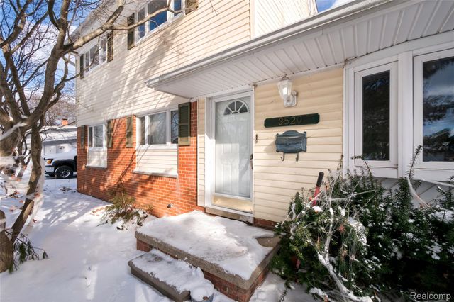 3520 Warringham Avenue, Waterford Charter Township, MI 48329