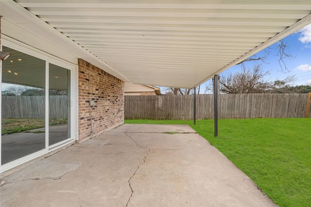 230 Tara Plantation Dr, Richmond, TX 77469