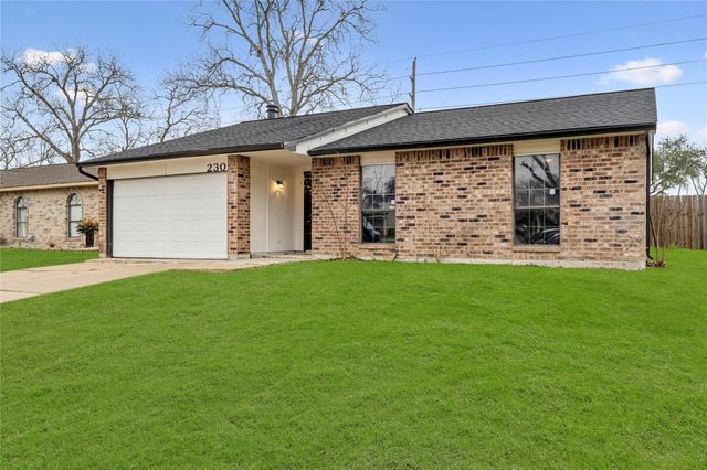 230 Tara Plantation Dr, Richmond, TX 77469
