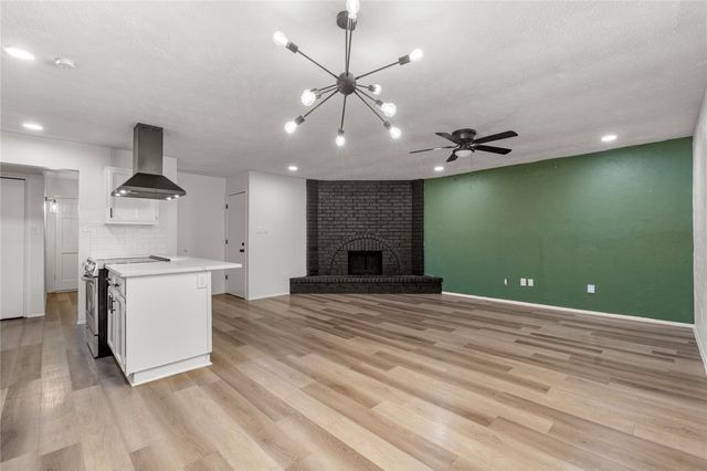 230 Tara Plantation Dr, Richmond, TX 77469