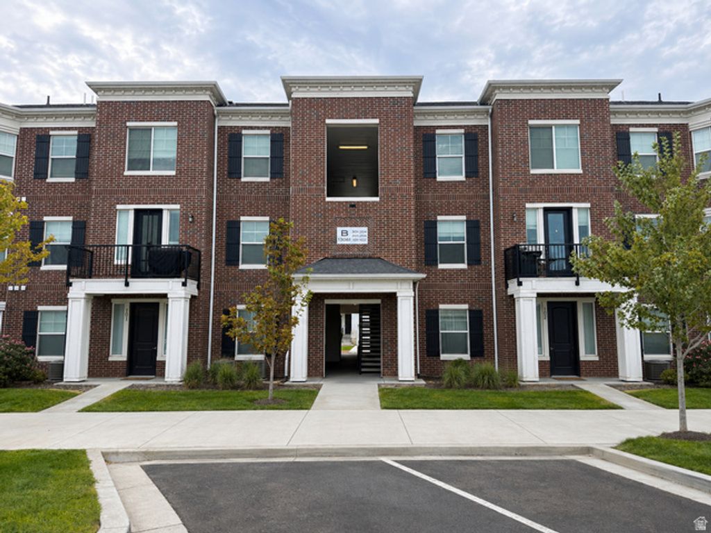 13061 S CANNAVALE DR #B301, Herriman, UT 84096 — exterior