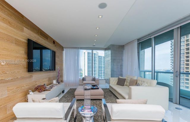465 Brickell Avenue 2301, Miami, FL 33131