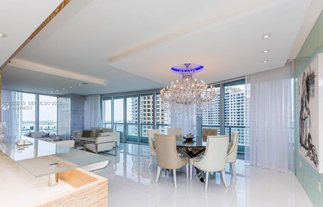465 Brickell Avenue 2301, Miami, FL 33131