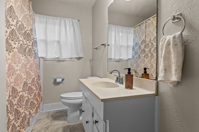 4400 Athens Avenue, Waco, TX 76710