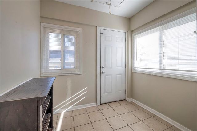 304 W South Street, Harrisonville, MO 64701