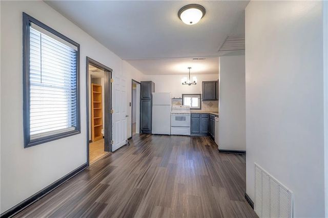 304 W South Street, Harrisonville, MO 64701