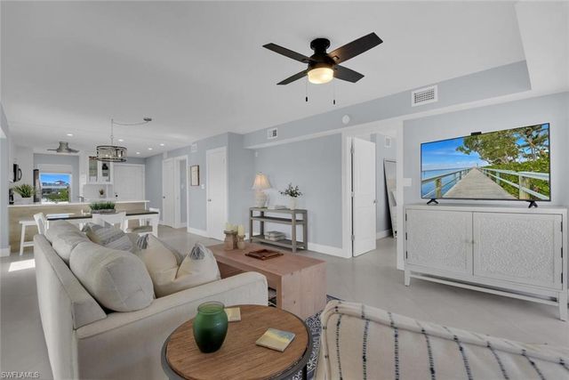 991 Barfield DR 401, Marco Island, FL 34145