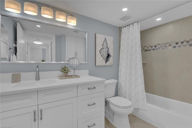 991 Barfield DR 401, Marco Island, FL 34145