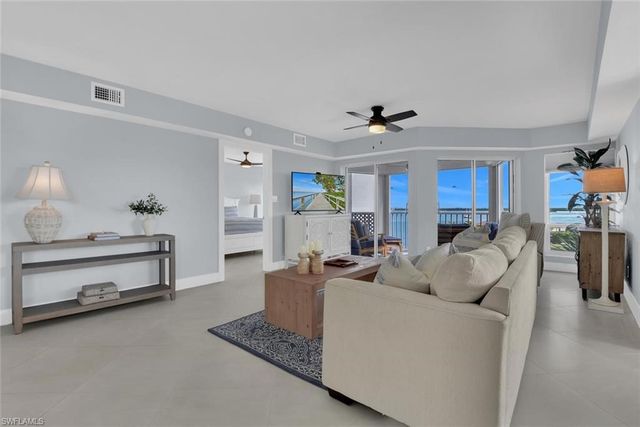 991 Barfield DR 401, Marco Island, FL 34145