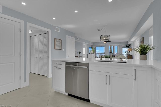 991 Barfield DR 401, Marco Island, FL 34145