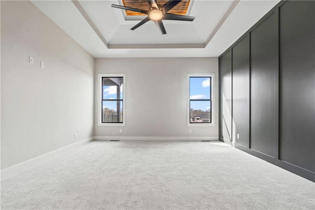 1812 NE Lashbrook Circle, Lee's Summit, MO 64086