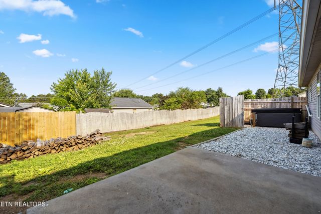 7735 Bellchase Lane, Knoxville, TN 37918