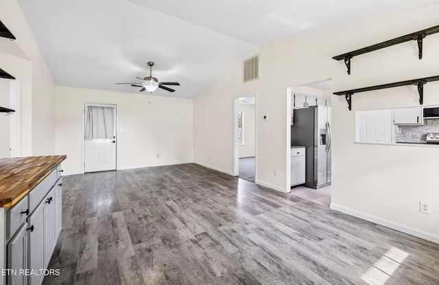 7735 Bellchase Lane, Knoxville, TN 37918