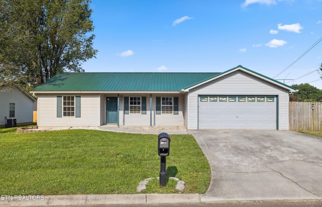 7735 Bellchase Lane, Knoxville, TN 37918