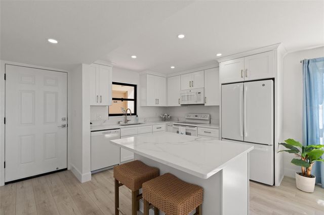 1230 GULF BOULEVARD 601, Clearwater, FL 33767
