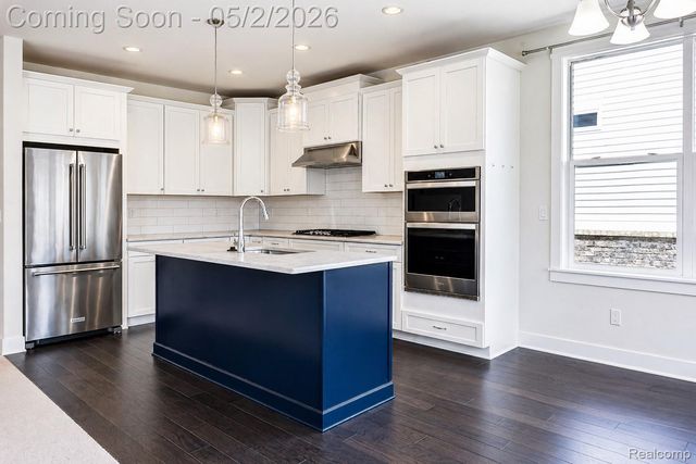5545 Helmsdale Boulevard, West Bloomfield Charter Township, MI 48322