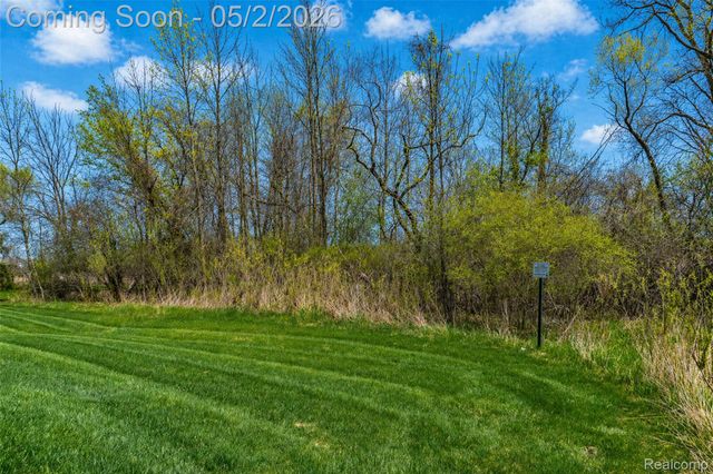 5545 Helmsdale Boulevard, West Bloomfield Charter Township, MI 48322