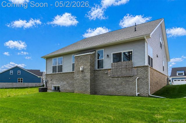 5545 Helmsdale Boulevard, West Bloomfield Charter Township, MI 48322