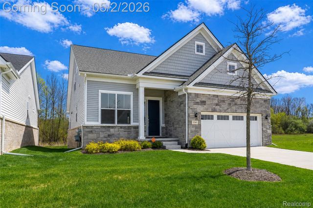 5545 Helmsdale Boulevard, West Bloomfield Charter Township, MI 48322