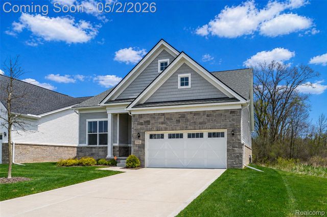 5545 Helmsdale Boulevard, West Bloomfield Charter Township, MI 48322