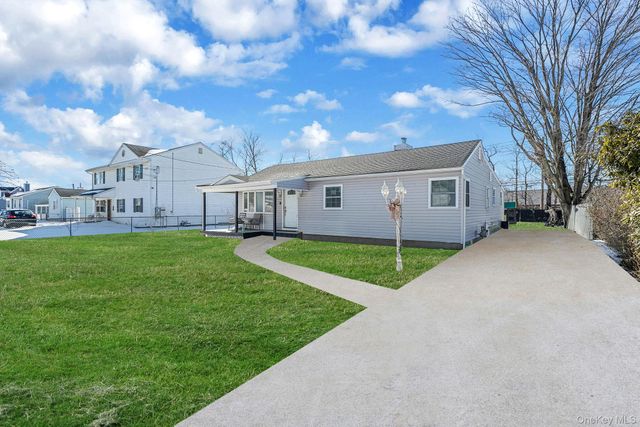 22 Eisenhower Avenue, Brentwood, NY 11717