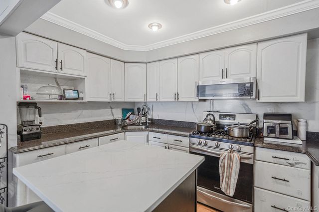 22 Eisenhower Avenue, Brentwood, NY 11717