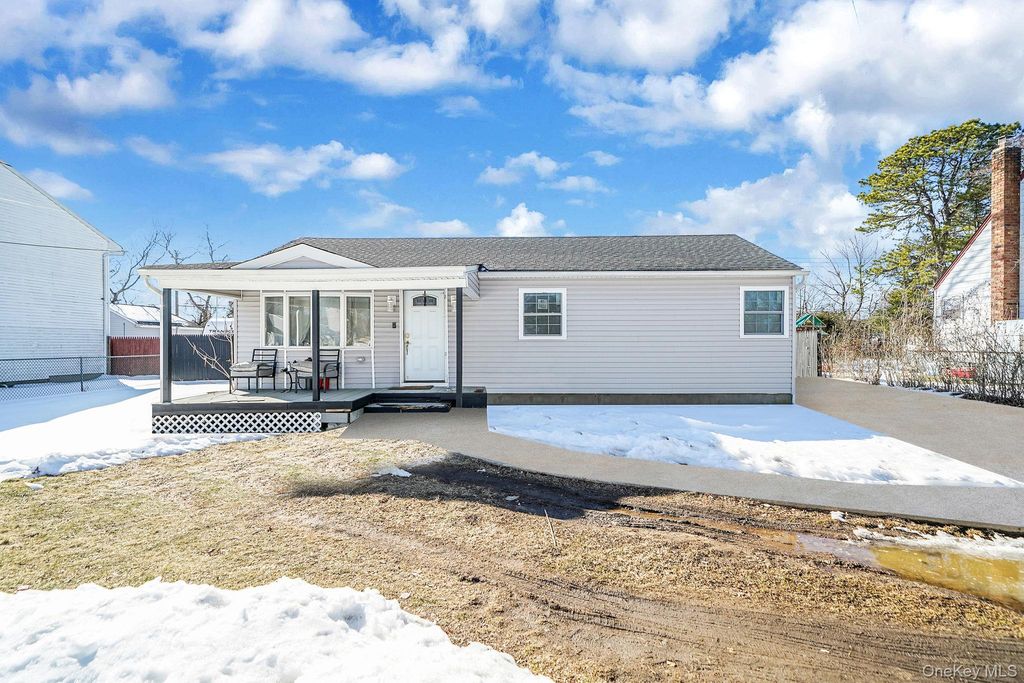 22 Eisenhower Avenue, Brentwood, NY 11717