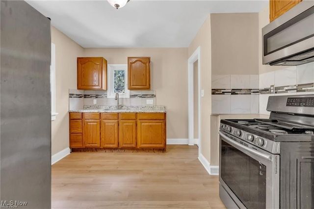 14011 Saint James Avenue, Cleveland, OH 44135