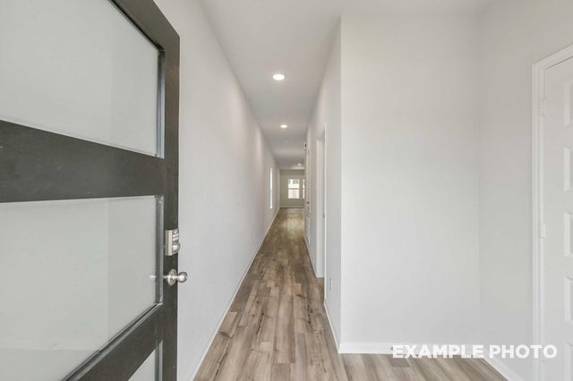 2112 South Canopy Crossing Circle, Conroe, TX 77301