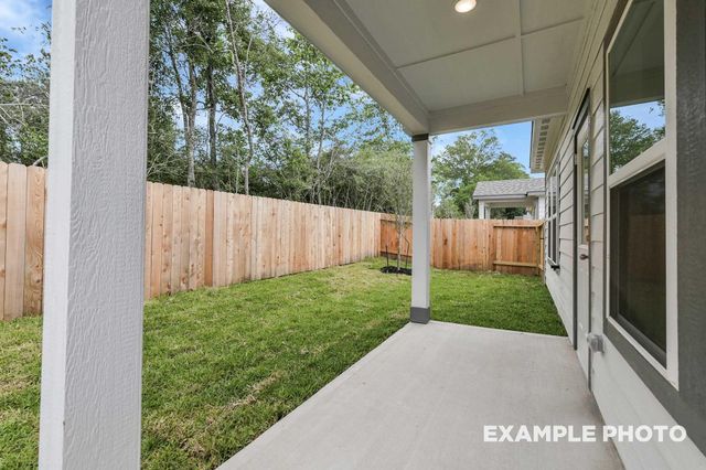 2112 South Canopy Crossing Circle, Conroe, TX 77301