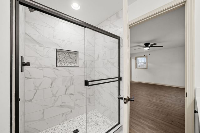 1402 Cagle Rd, Ashland City, TN 37015