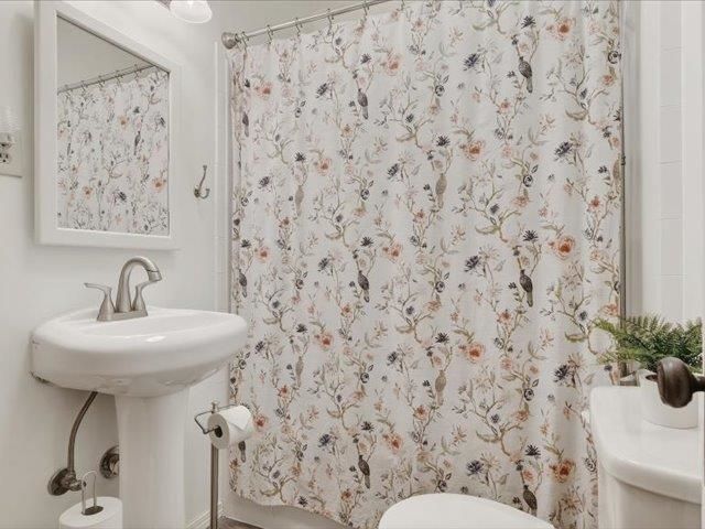 3328 W Kiernan Ave, Spokane, WA 99205