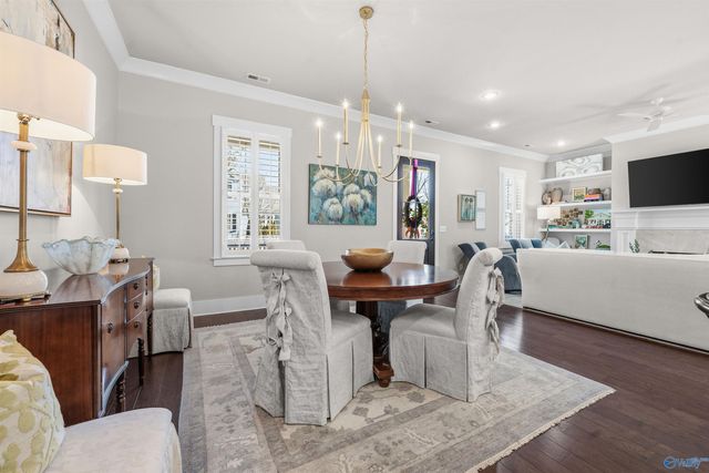 63 Hillcrest Avenue NW, Huntsville, AL 35806