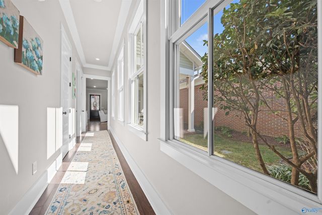 63 Hillcrest Avenue NW, Huntsville, AL 35806