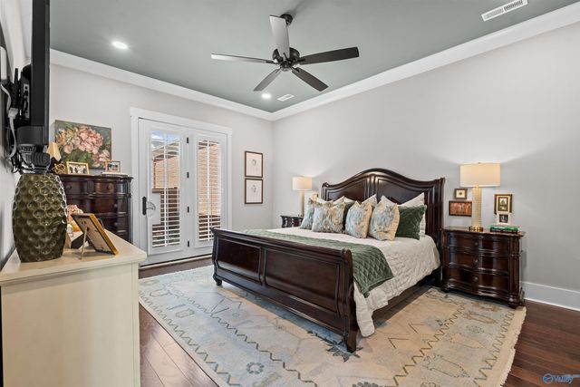 63 Hillcrest Avenue NW, Huntsville, AL 35806