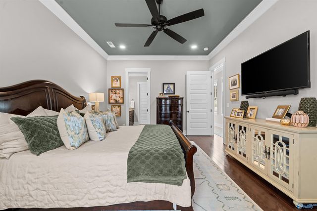 63 Hillcrest Avenue NW, Huntsville, AL 35806