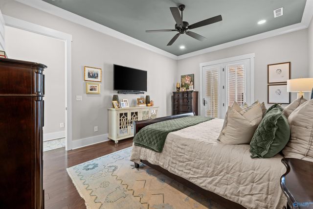 63 Hillcrest Avenue NW, Huntsville, AL 35806