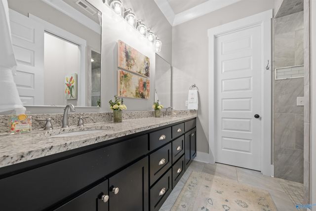 63 Hillcrest Avenue NW, Huntsville, AL 35806