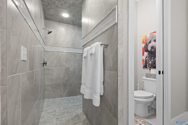 63 Hillcrest Avenue NW, Huntsville, AL 35806