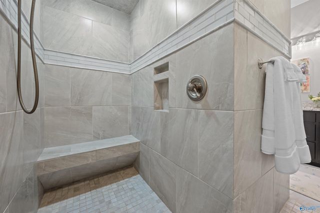 63 Hillcrest Avenue NW, Huntsville, AL 35806