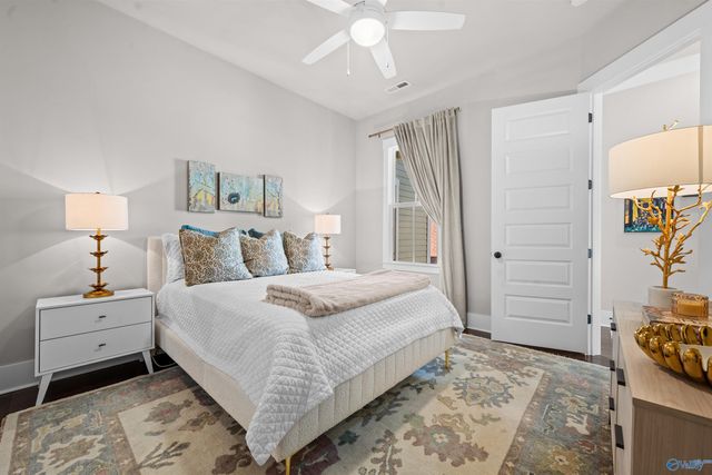 63 Hillcrest Avenue NW, Huntsville, AL 35806