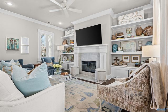 63 Hillcrest Avenue NW, Huntsville, AL 35806