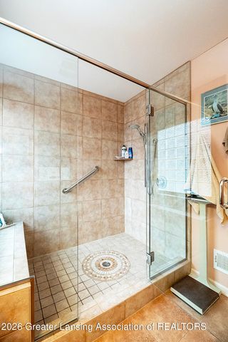 16763 Meadowbrook Drive, Haslett, MI 48840