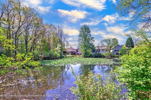 16763 Meadowbrook Drive, Haslett, MI 48840