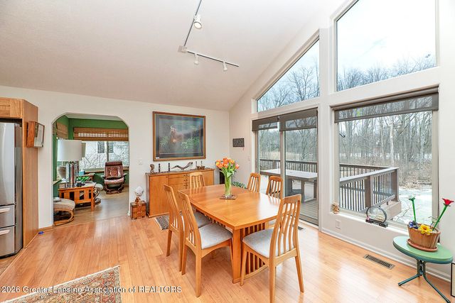 16763 Meadowbrook Drive, Haslett, MI 48840