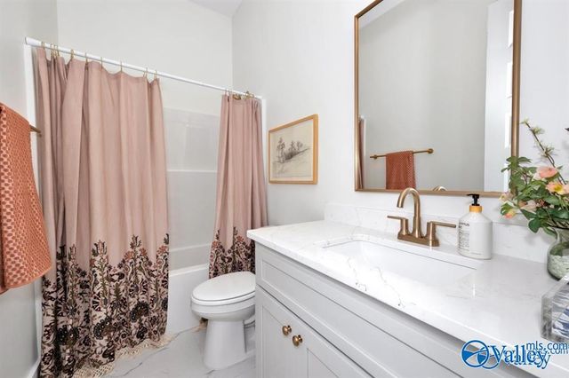 8113 Goose Ridge Drive, Owens Cross Roads, AL 35763