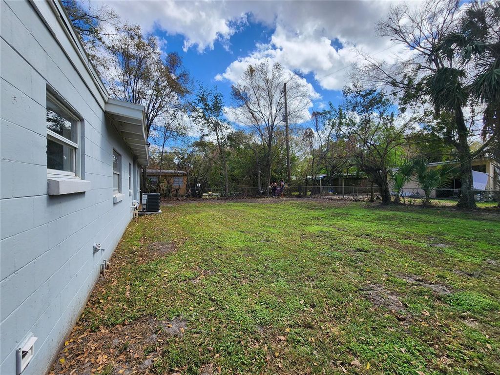 Image 27 of property listing at 3006 W CONCORD STREET, Orlando, FL 32805