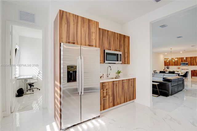 4367 SW 123 Lane, Davie, FL 33330