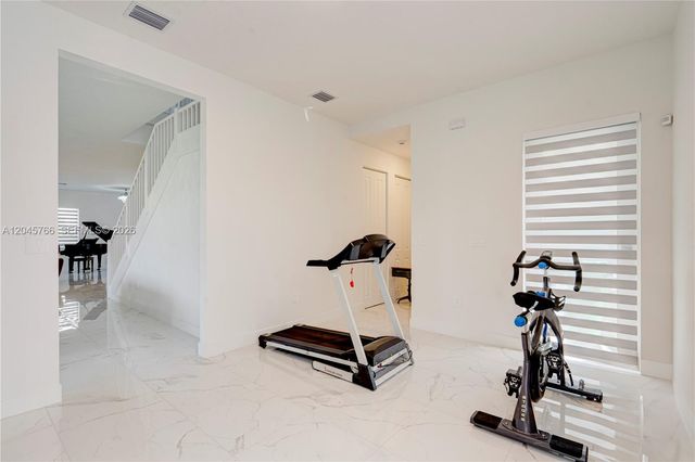 4367 SW 123 Lane, Davie, FL 33330